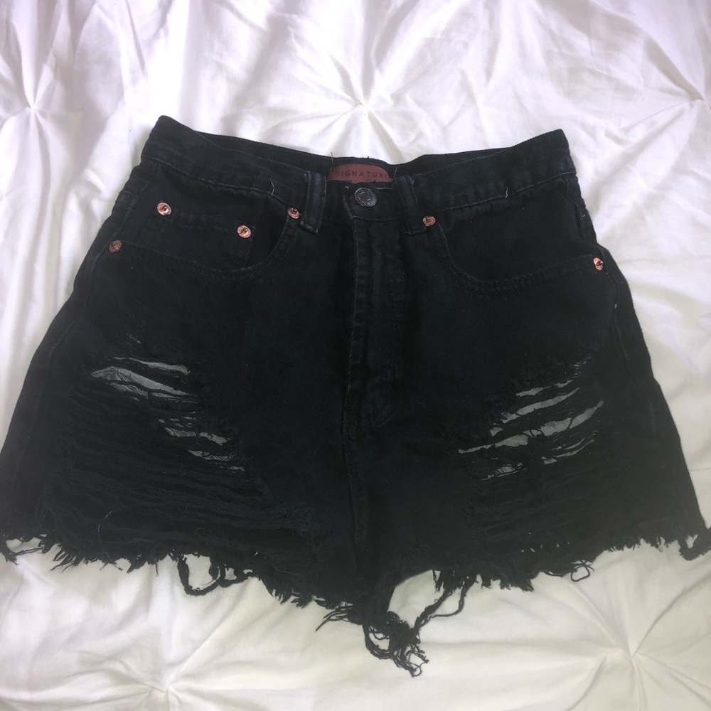 Black distressed high waisted denim jean shorts from Signature8 size small.